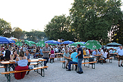 offener Biergarten beim Freisinger Sommer in der Stadt (©Foto: Martin Schmitz)
